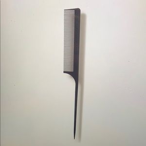 Harry Josh pro tools carbon tail comb